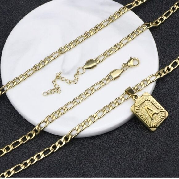 Unisex Gold Initial Block Letter Chain Necklace - Picture 4 of 10